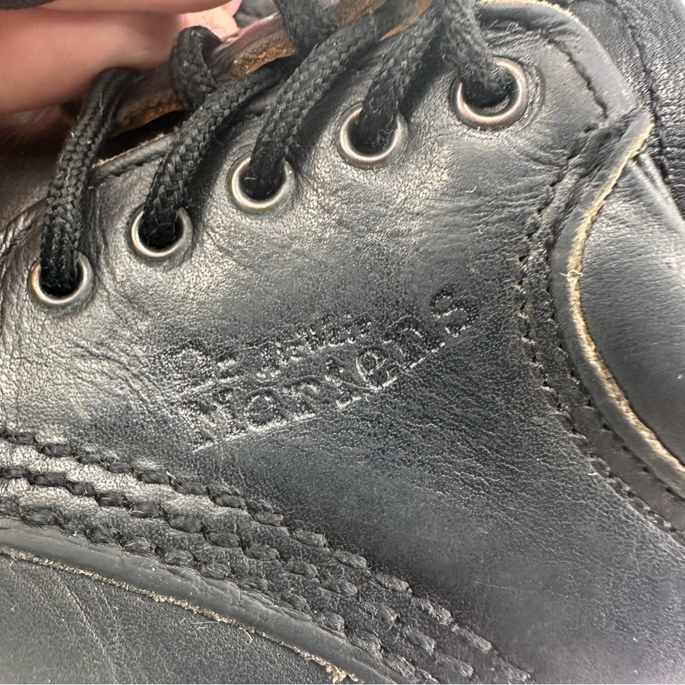 Dr Marten 8053 Classic Black Leather Men's Shoes Size 4 Lug Sole Leather 10 Eye - Picture 7 of 13